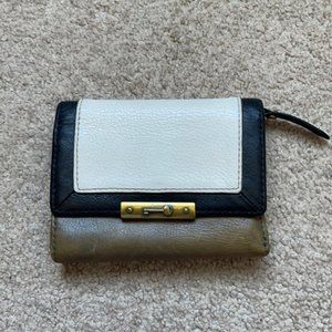 Fossil wallet with coin pocket